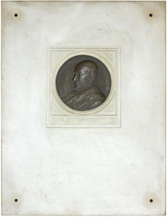 penning in marmeren plaat